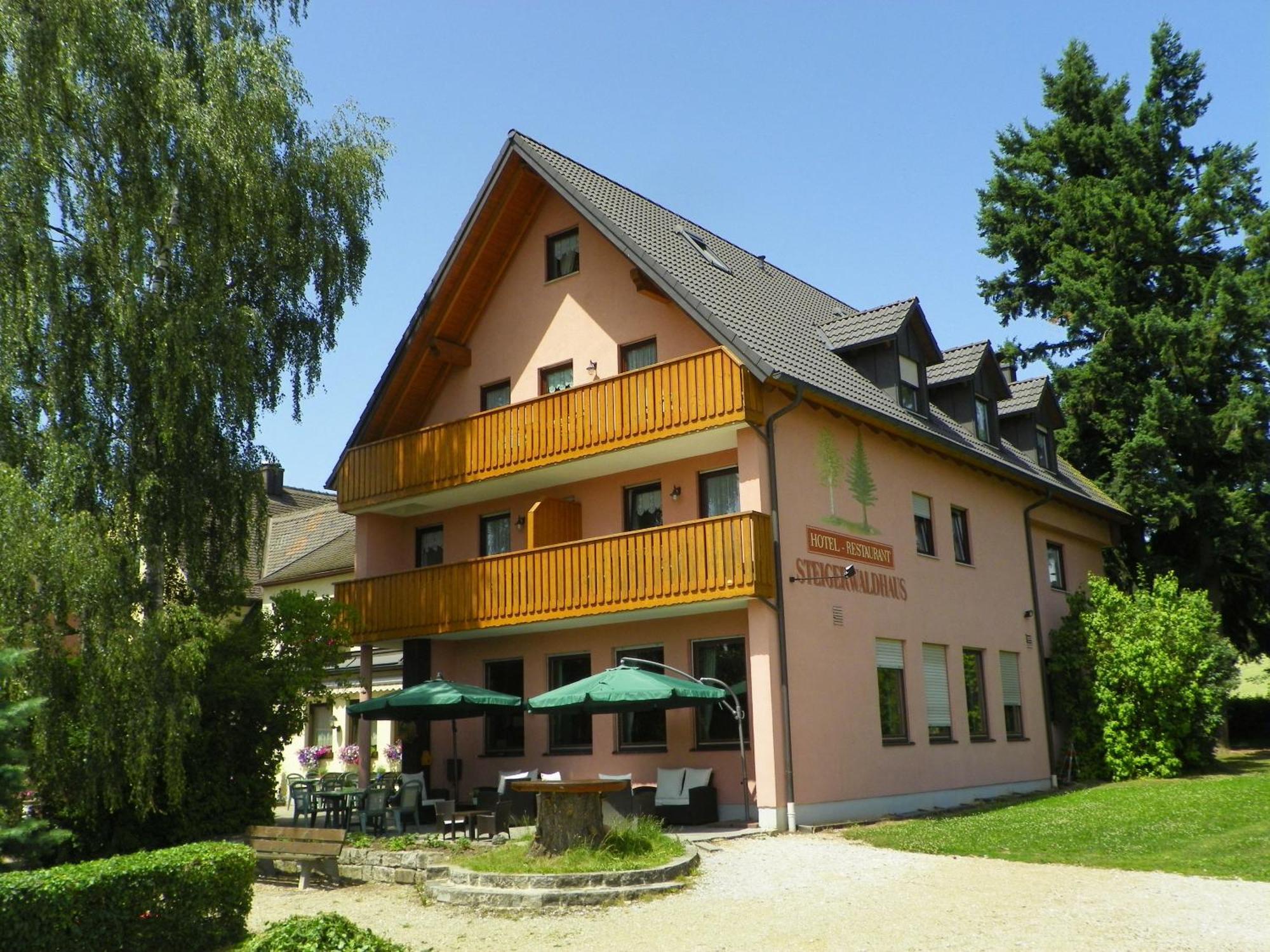 Landhotel Steigerwaldhaus Burghaslach Exterior photo