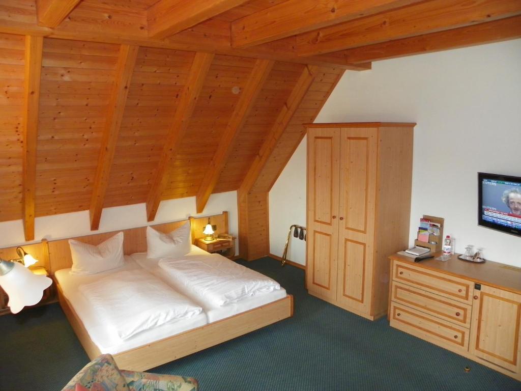 Landhotel Steigerwaldhaus Burghaslach Room photo